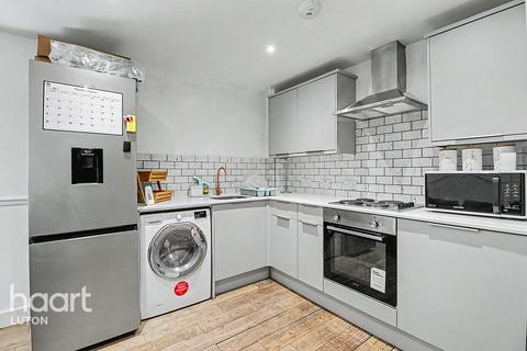1 bedroom apartment for sale, Downs Road, Luton