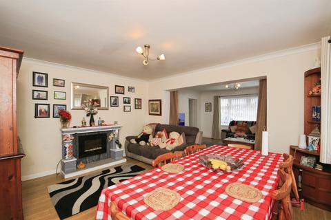 4 bedroom detached bungalow for sale, Ellwood Avenue, Peterborough