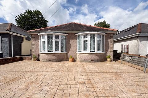 3 bedroom detached bungalow for sale, Cae Nant Terrace, Neath, SA10