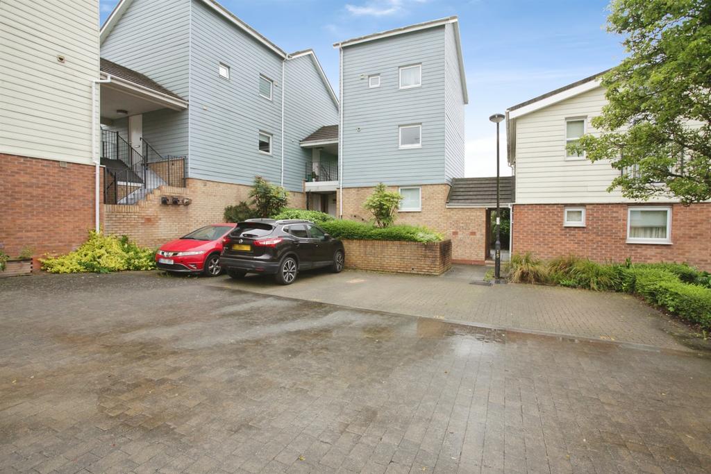 2 bedroom apartment for sale