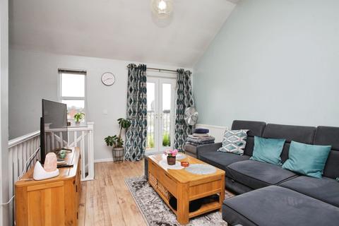 2 bedroom apartment for sale, Follager Road, Rugby