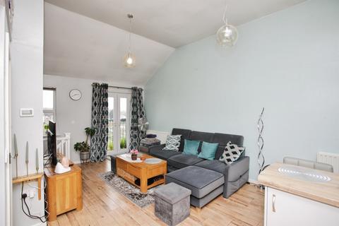 2 bedroom apartment for sale, Follager Road, Rugby