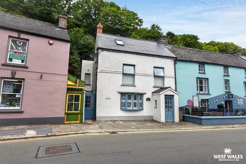 4 bedroom semi-detached house for sale, 22 Main Street, Solva, Haverfordwest