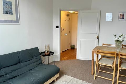 1 bedroom flat for sale, Devonport Road, London