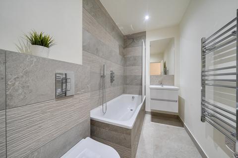2 bedroom flat for sale, Replingham Road, Southfields, London, SW18