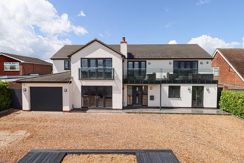 6 bedroom detached house for sale, Eaton Bray Road, Northall, LU6