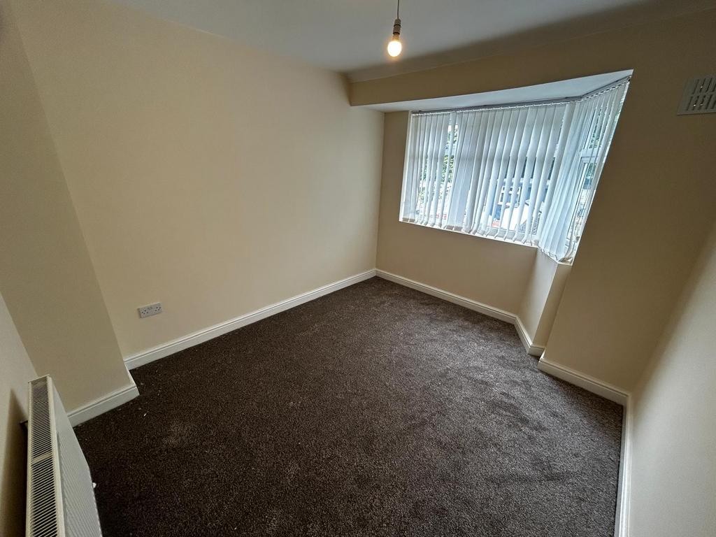 House in Birmingham, Banners Gate, Kingstanding - View 6