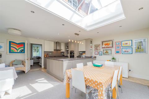 4 bedroom semi-detached house for sale, Preston Street, Shrewsbury