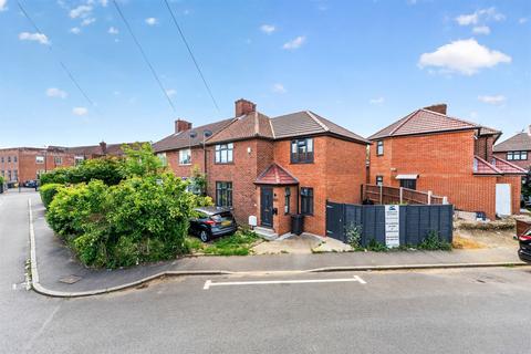 4 bedroom end of terrace house for sale, Neath Gardens, Morden