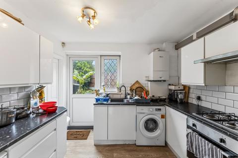 4 bedroom end of terrace house for sale, Neath Gardens, Morden