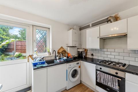 4 bedroom end of terrace house for sale, Neath Gardens, Morden