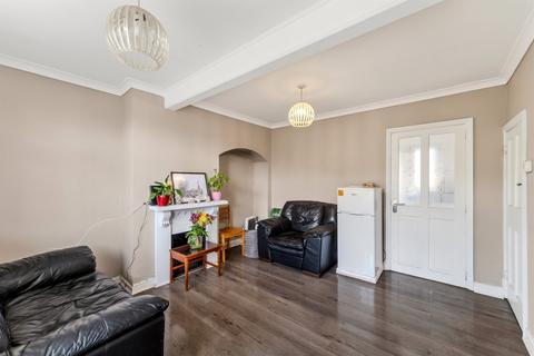 4 bedroom end of terrace house for sale, Neath Gardens, Morden