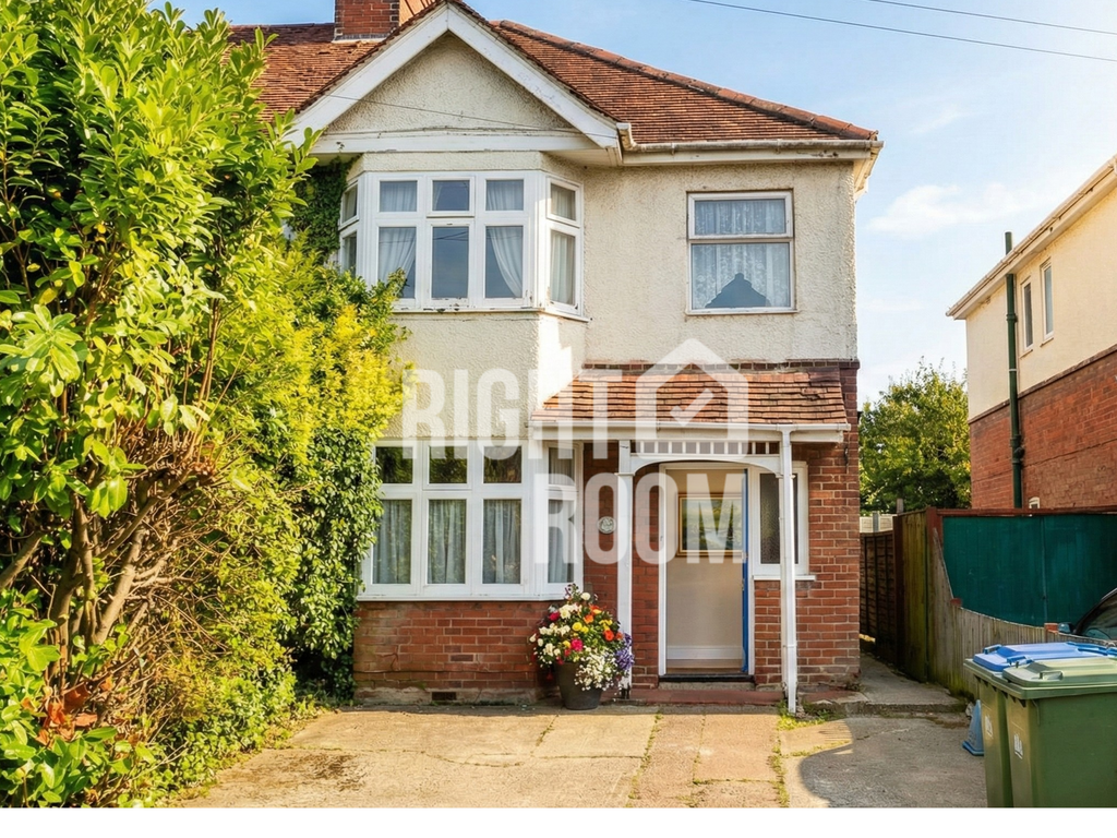 Room 3, Burgess Road, Southampton SO16 3BJ