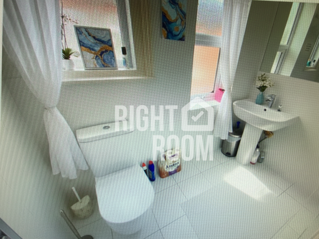 House in Southampton - View 5