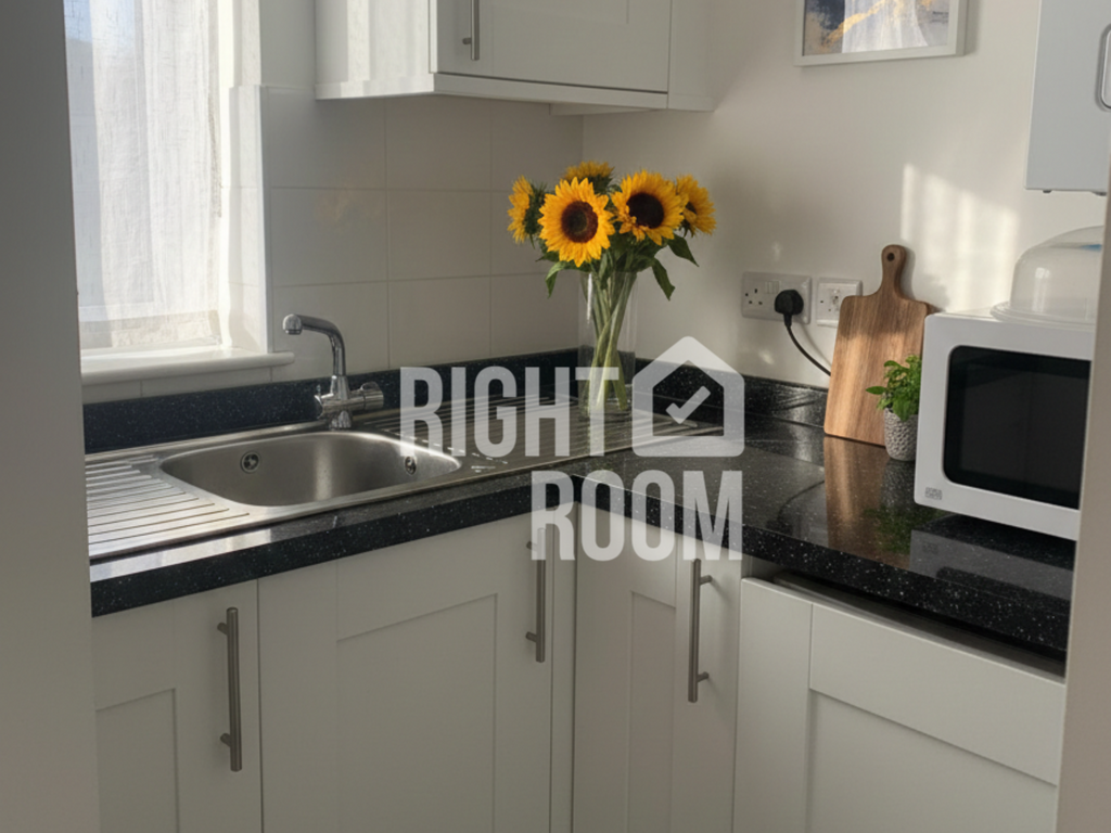 Apartment in Bournemouth - More
