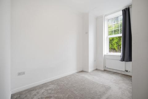 undefined, Cwrt Brenin, Pontypridd, CF37