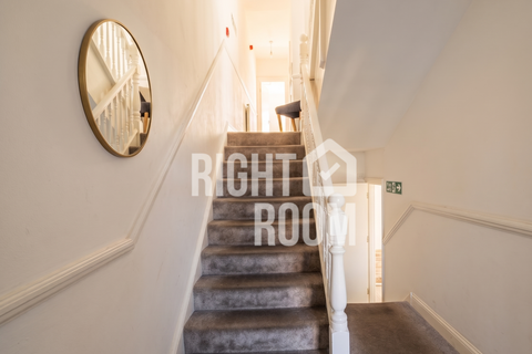undefined, 5 Bed Flat, Albert Road, Southsea PO5