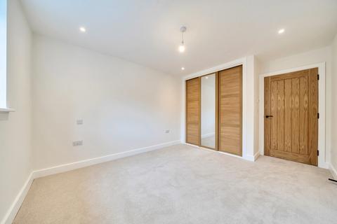 2 bedroom flat for sale, Embley Lane, East Wellow, Romsey, Hampshire, SO51