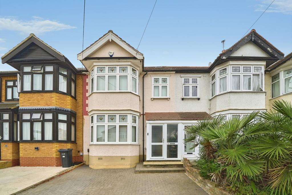4 bedroom terraced house for sale