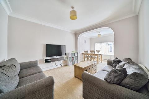 4 bedroom terraced house for sale, Virginia Gardens, Ilford, IG6