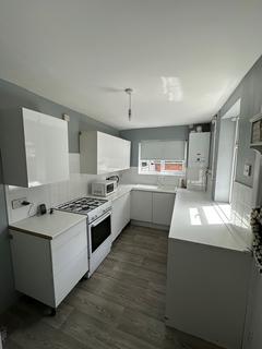 2 bedroom terraced house to rent, Haddon Street, Stretford, M32