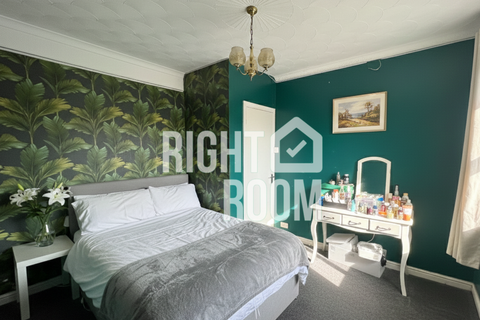4 bedroom apartment to rent, 4 Bed House, Brintons Road, Southampton, SO14