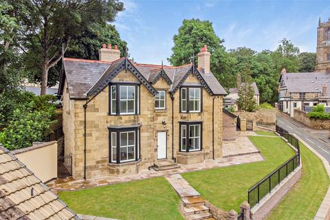 5 bedroom detached house for sale, Clayton Road, Mold, Flintshire, CH7