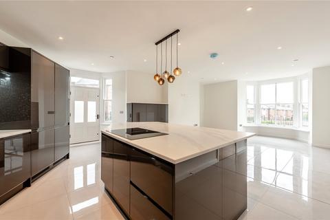 5 bedroom detached house for sale, Clayton Road, Mold, Flintshire, CH7