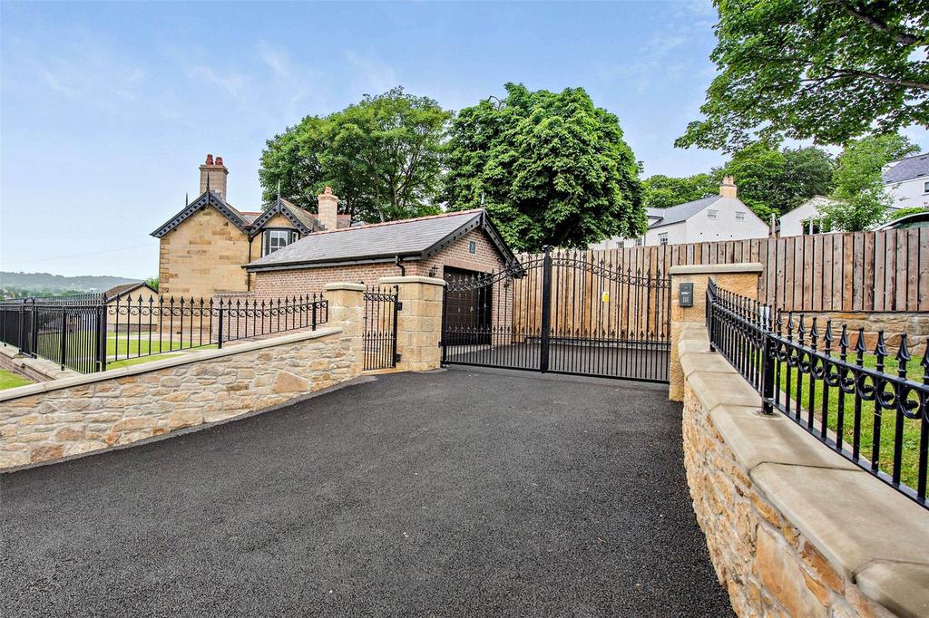 Driveway & Garage