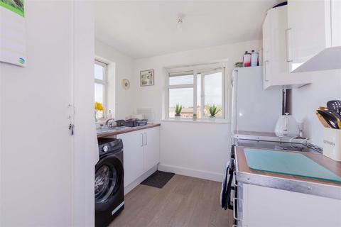 1 bedroom flat for sale, Suffolk Close, Cippenham