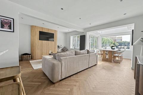 4 bedroom detached house for sale, Woodlands Close, Peacehaven, BN10 7SF