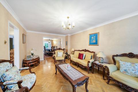4 bedroom detached house for sale, Sandbrook Close, London, NW7, Mill Hill, London, NW7