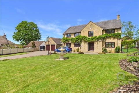 4 bedroom detached house to rent, Barton Road, Kettering NN15