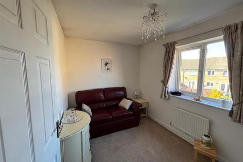 2 bedroom terraced house for sale, Ashcourt Drive, Hornsea HU18
