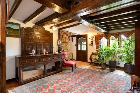 6 bedroom manor house for sale, Rookery Lane, Smallfield, RH6