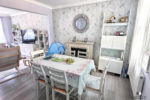 3 bedroom terraced house for sale, Bourne Street, Eastbourne BN21