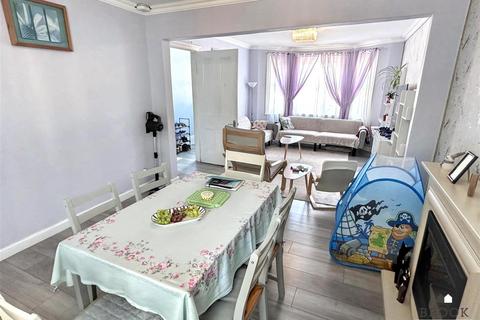 3 bedroom terraced house for sale, Bourne Street, Eastbourne BN21