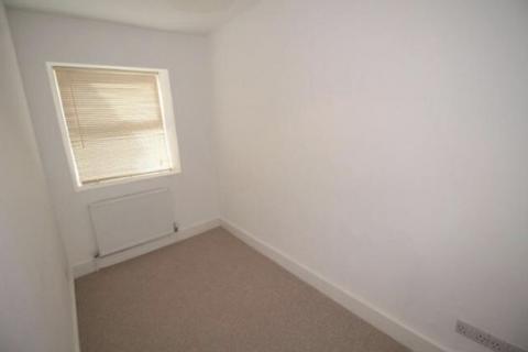 2 bedroom terraced house to rent, Church Street, Sheffield, S35