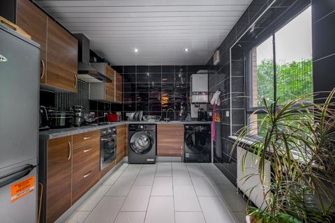 2 bedroom flat for sale, Murano Crescent, Glasgow G20