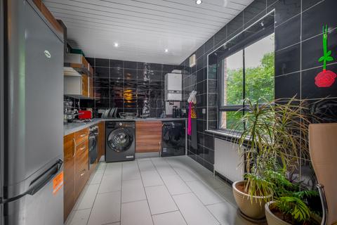 2 bedroom flat for sale, Murano Crescent, Glasgow G20