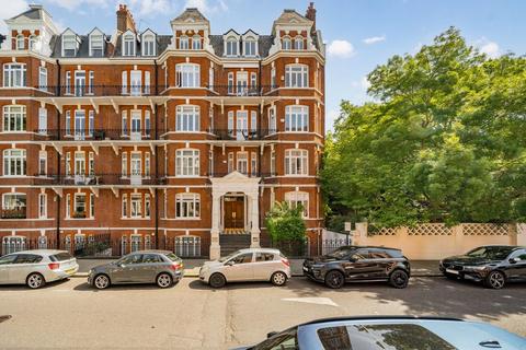 4 bedroom flat for sale, Holland Park Gardens, London W14