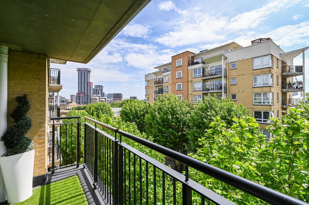 Apartment in London - View 3