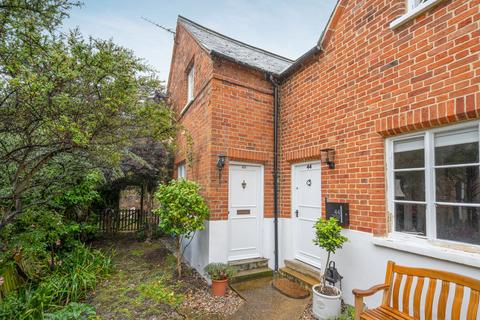 2 bedroom house to rent, Prince Consort Cottages, Windsor