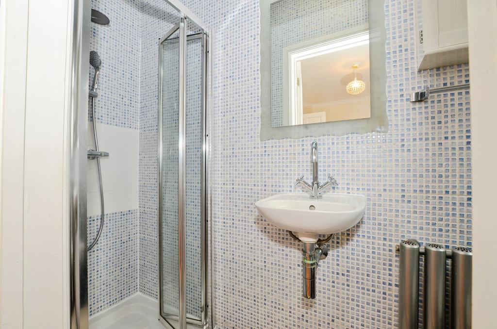 En-suite One