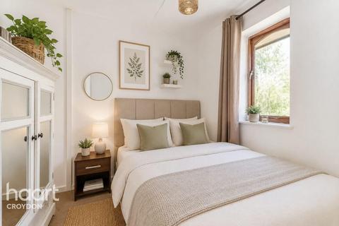 1 bedroom block of apartments for sale, Ludford Close, Croydon