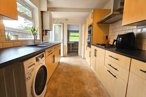 4 bedroom property to rent, Great Western Road, Gloucester, GL1