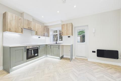 1 bedroom apartment to rent, Harold Street, Dover