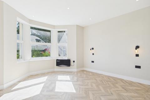 1 bedroom apartment to rent, Harold Street, Dover