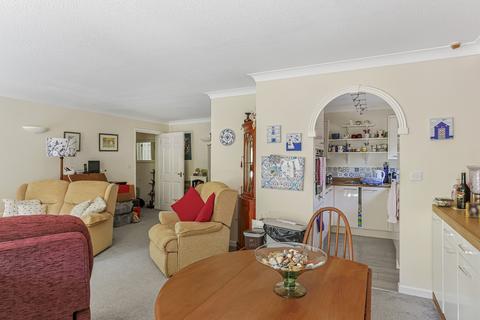 2 bedroom flat for sale, St Peter's Road, Bournemouth