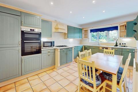 5 bedroom detached house for sale, Caine Square, Cheltenham